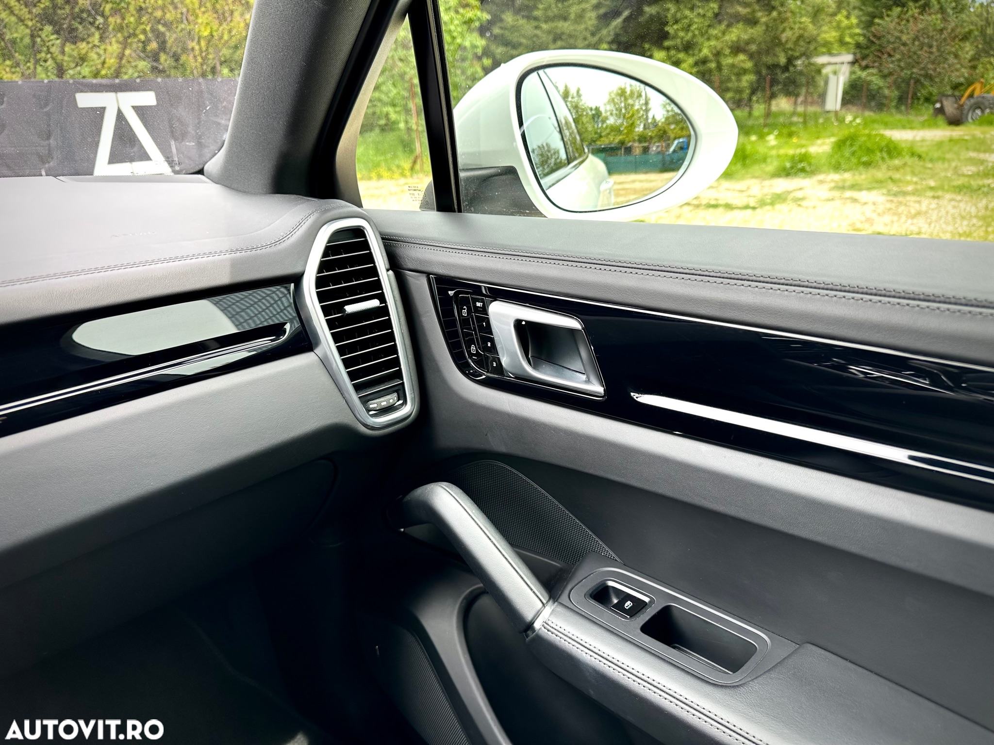 Porsche Cayenne Coupe S E-Hybrid Tiptronic S - 28