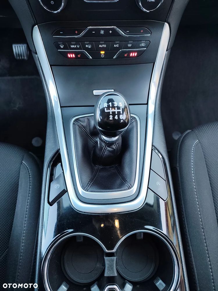 Ford S-Max 2.0 TDCi Trend - 17