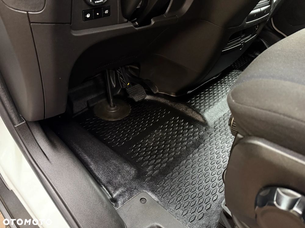 Iveco Daily Izoterma Winda - 14