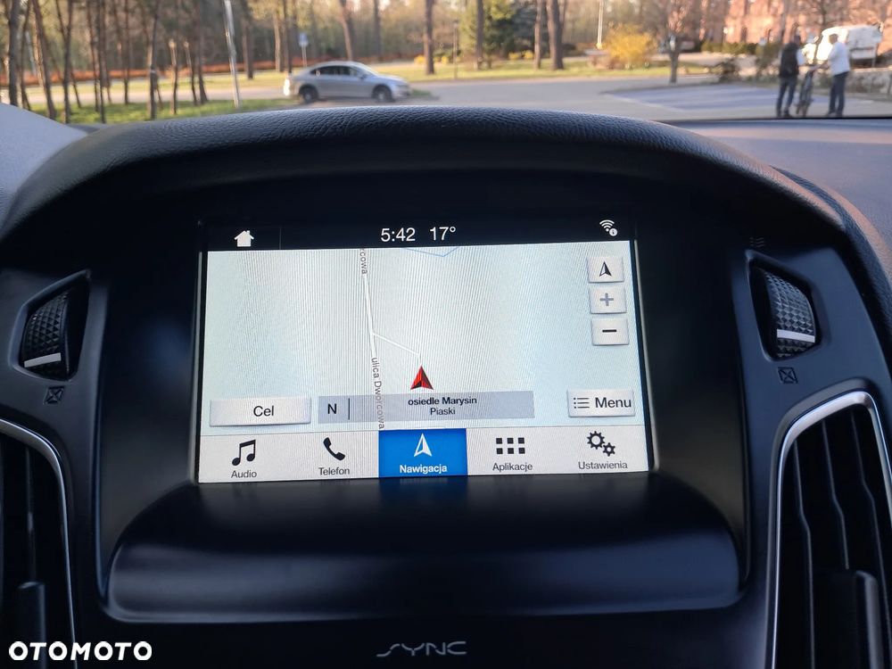 Ford Focus ver-1-5-ecoboost-start--stopp--system-business-edition - 18