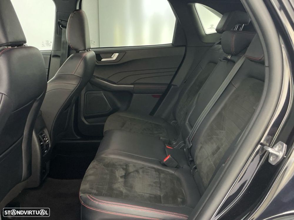 Ford Kuga 1.5 EcoBoost ST-Line X - 12