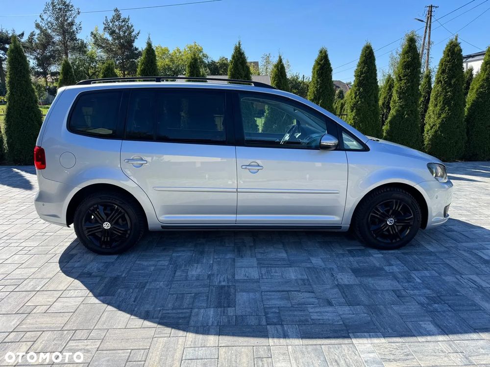 Volkswagen Touran 1.6 TDI DPF BlueMotion Technology Highline - 8