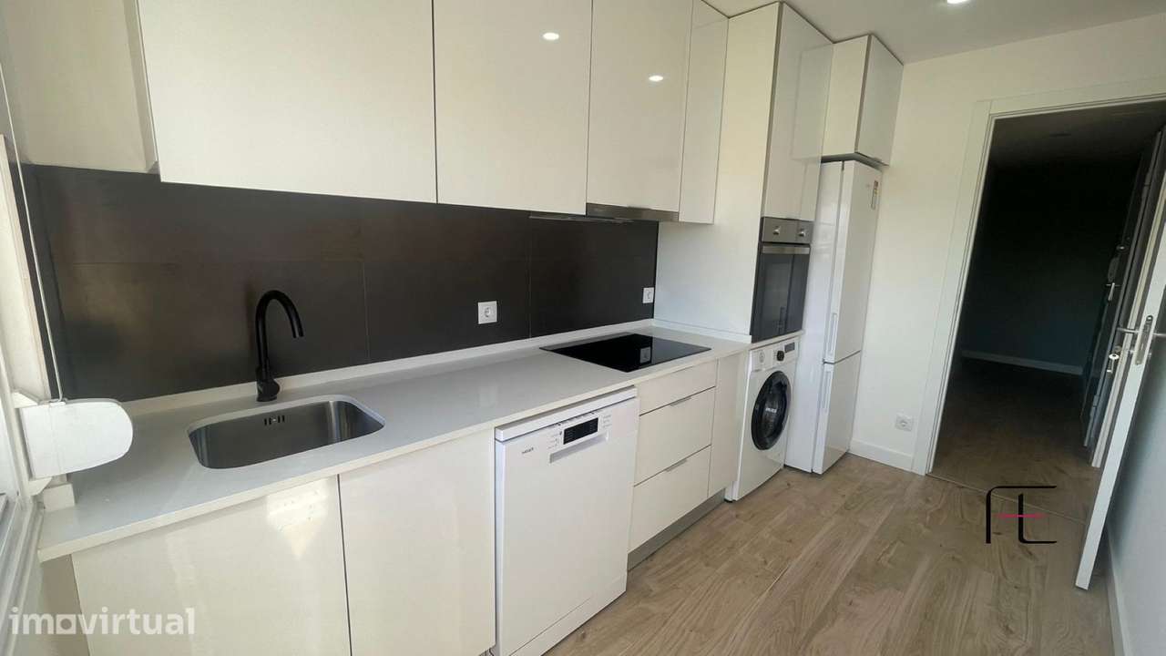 Apartamento T3 Venda em Águas Livres,Amadora - Grande imagem: 2/14