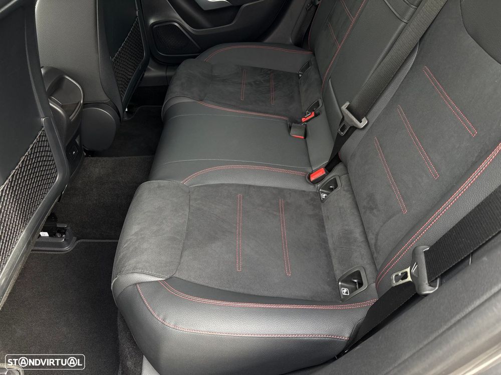 Mercedes-Benz A 250 e - 50