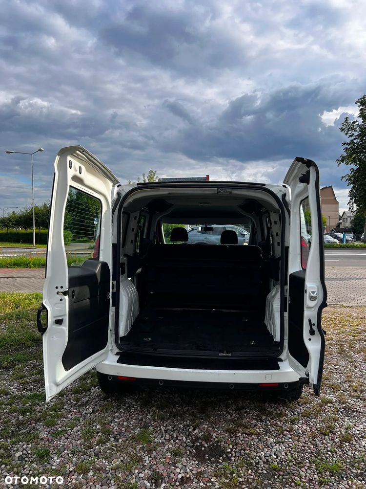 Fiat Doblo 5-Osobowy - 2