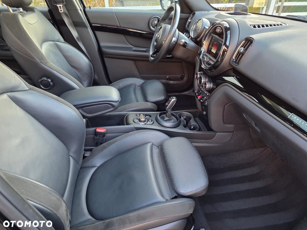 MINI Countryman Cooper Untamed Edition - 35