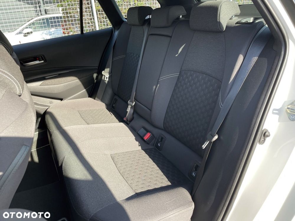 Toyota Corolla 1.8 Hybrid Comfort - 12
