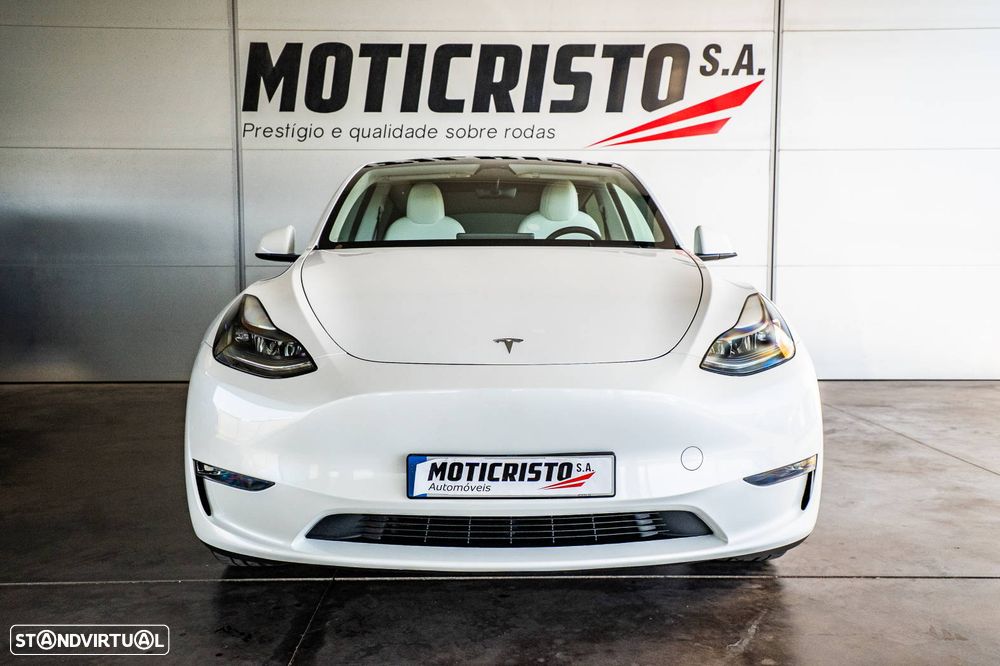 Tesla Model Y 2023 photo 2