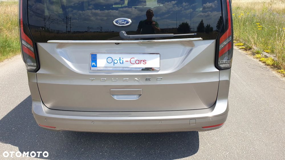 Ford Tourneo Connect Grand 2.0 EcoBlue Titanium - 32