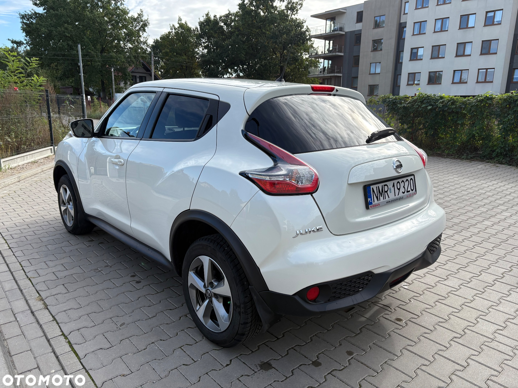 Nissan Juke 1.6 Acenta Xtronic - 6