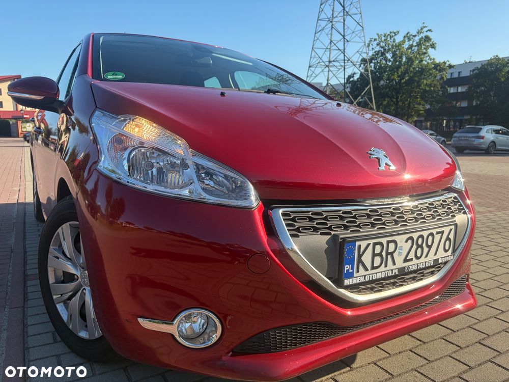 Peugeot 208 95 VTI Allure - 3