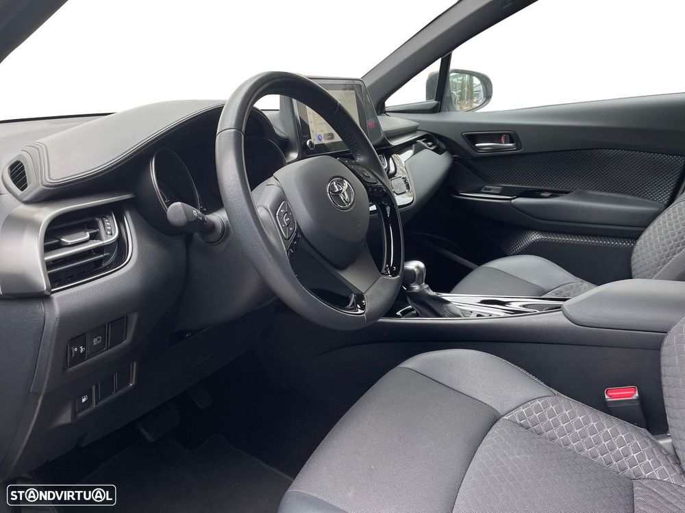 Toyota C-HR - 13