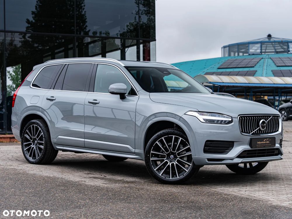 Volvo XC 90 - 9