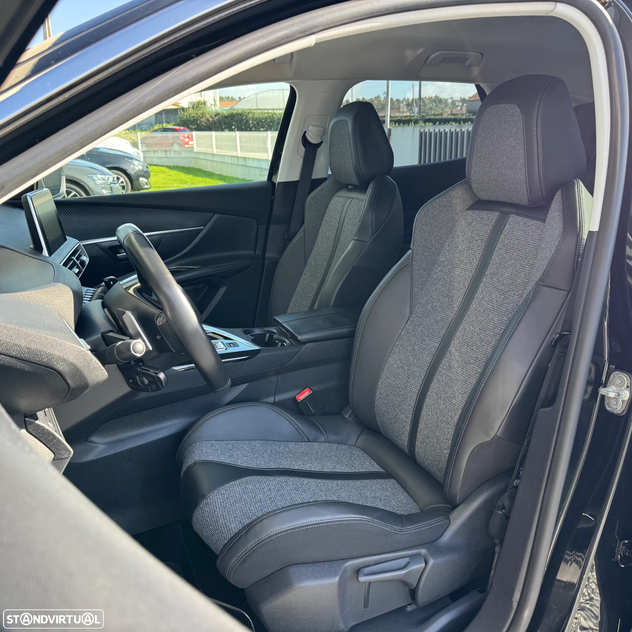 Peugeot 3008 1.6 BlueHDi Style EAT6 - 20