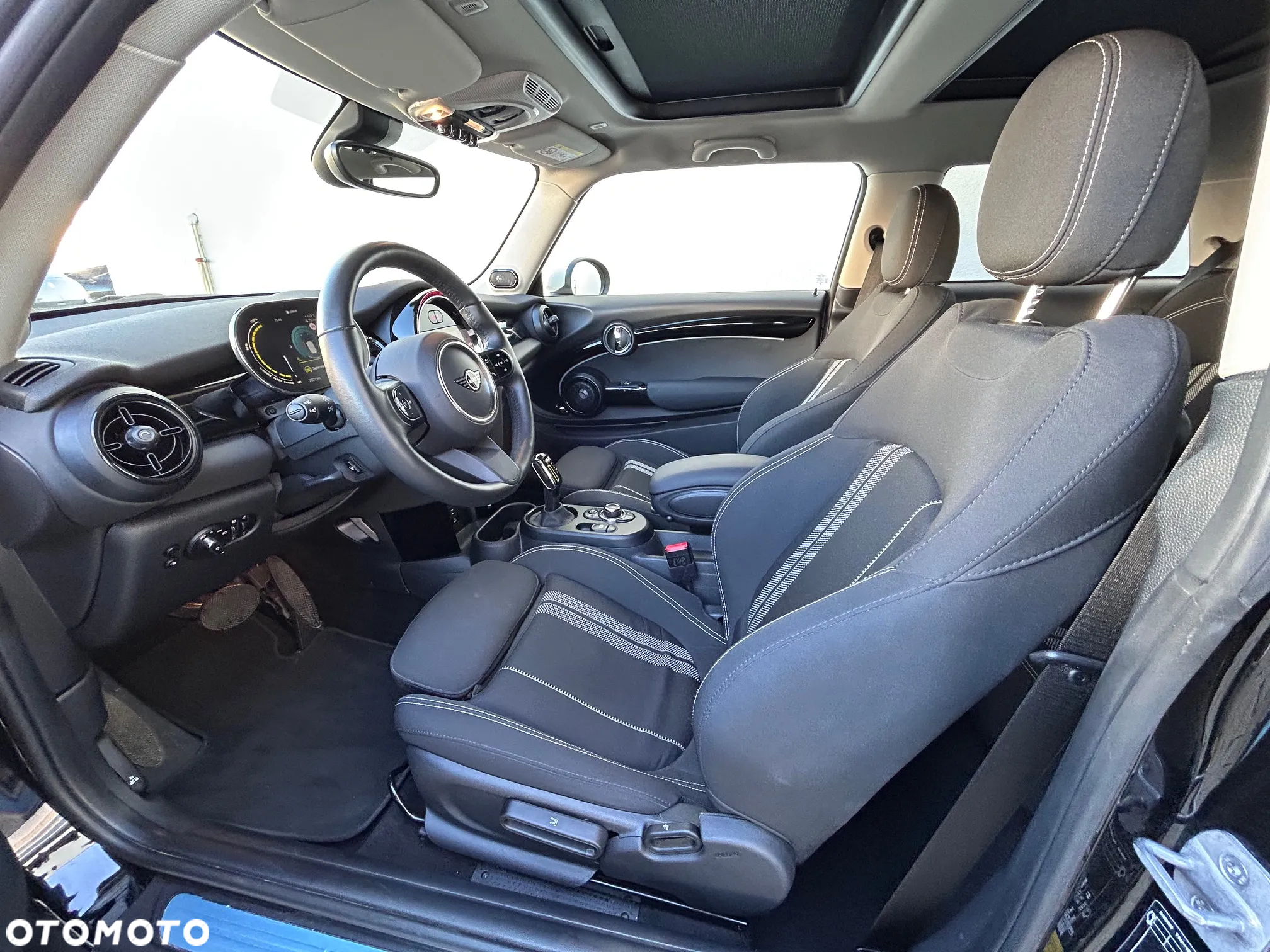 MINI Cooper SE - 10