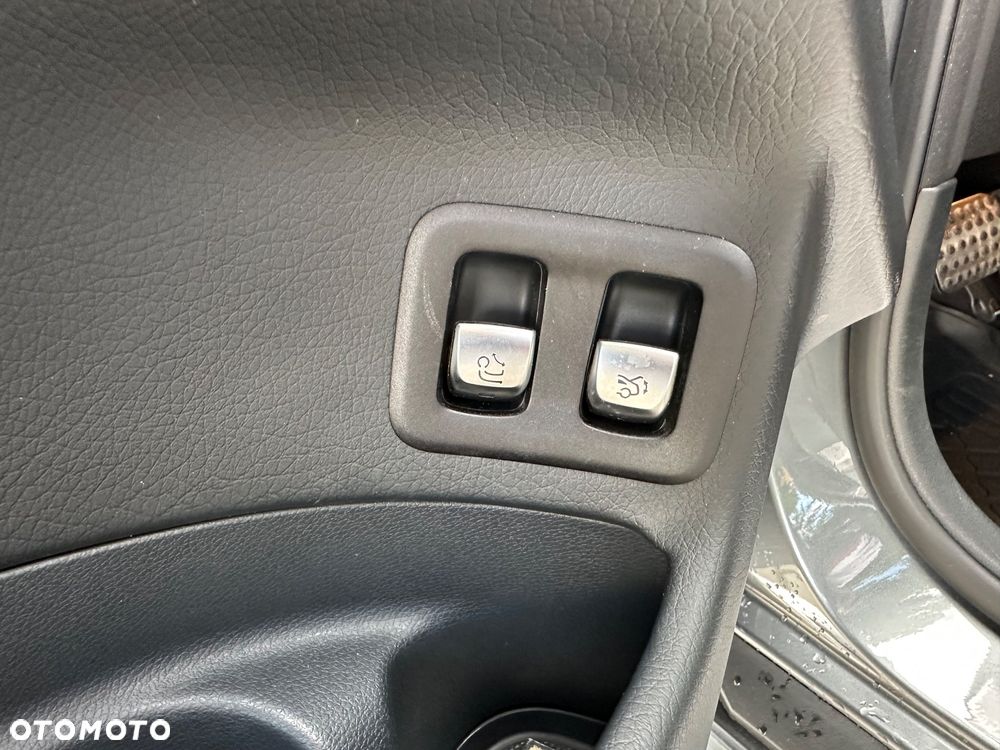 Mercedes-Benz GLC - 7