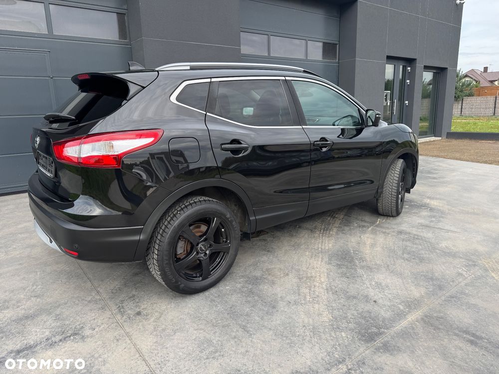 Nissan Qashqai 1.6 DCi 4x4 Black Edition EU6 - 5