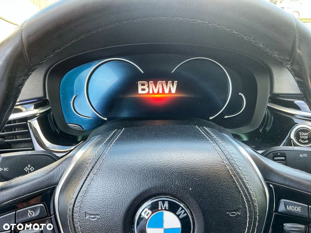 BMW Seria 5 520d Luxury Line - 31