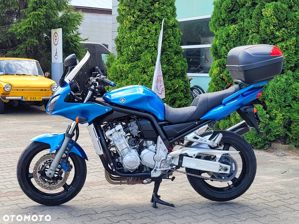Yamaha FZS - 13