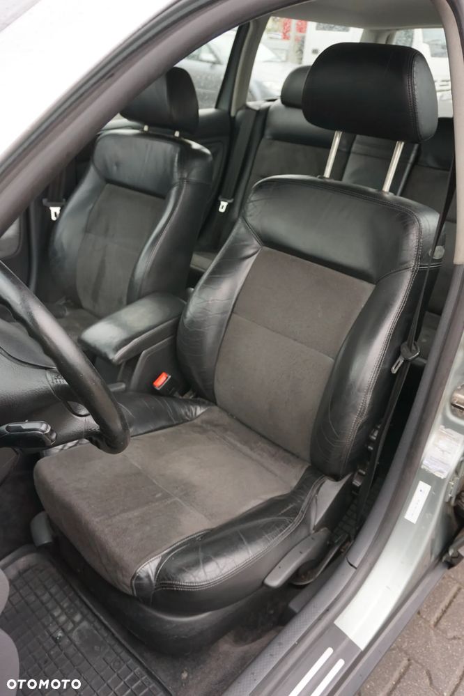 Volkswagen Passat 1.9 TDI Basis - 21