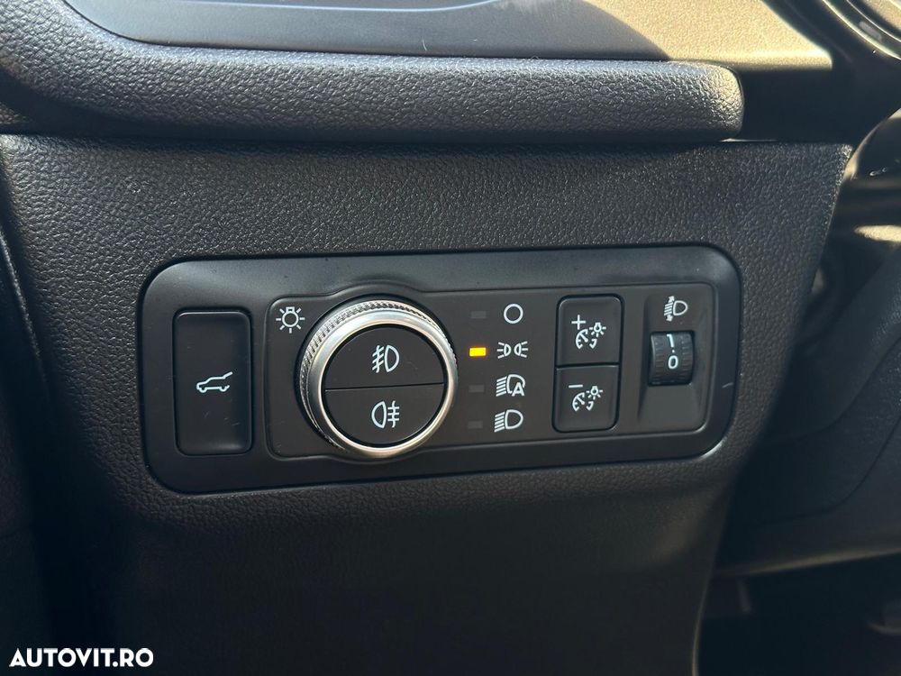 Ford Kuga 2.5 Duratec FWD FHEV ST-Line - 33