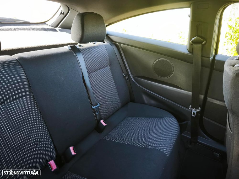 Opel Astra GTC 1.3 CDTI - 41