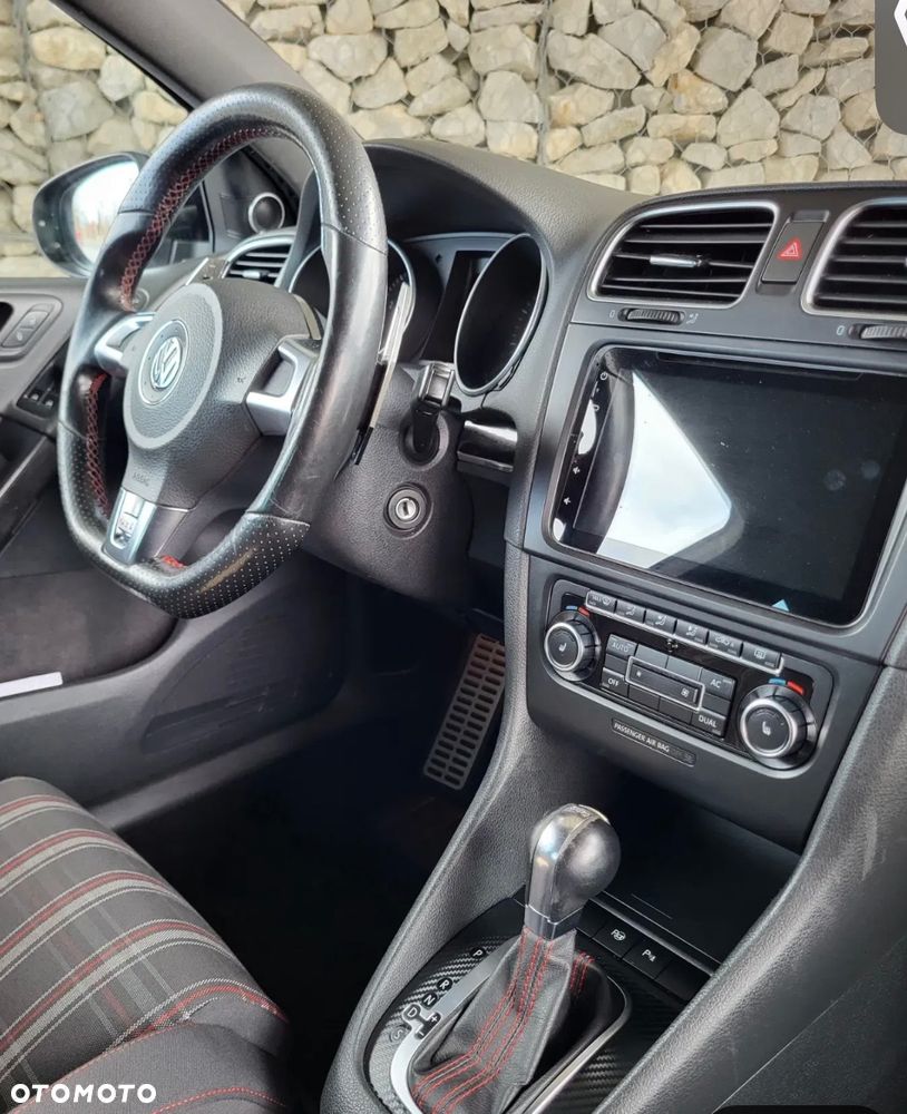 Volkswagen Golf - 23