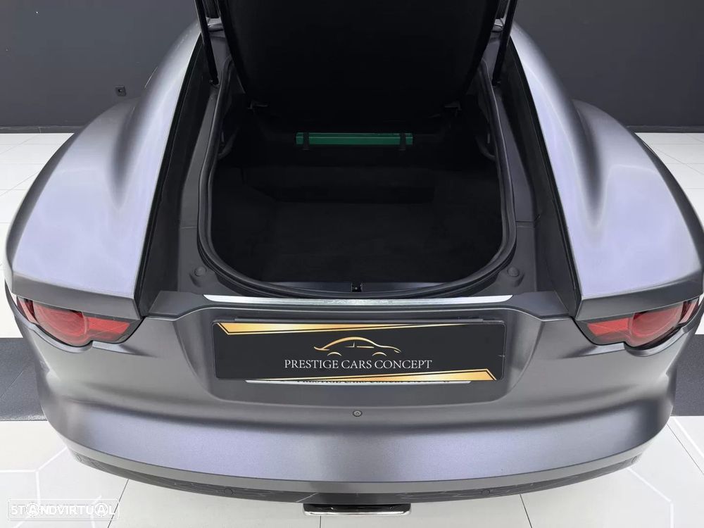 Jaguar F-Type P300 Aut. R-Dynamic — fotografia 16