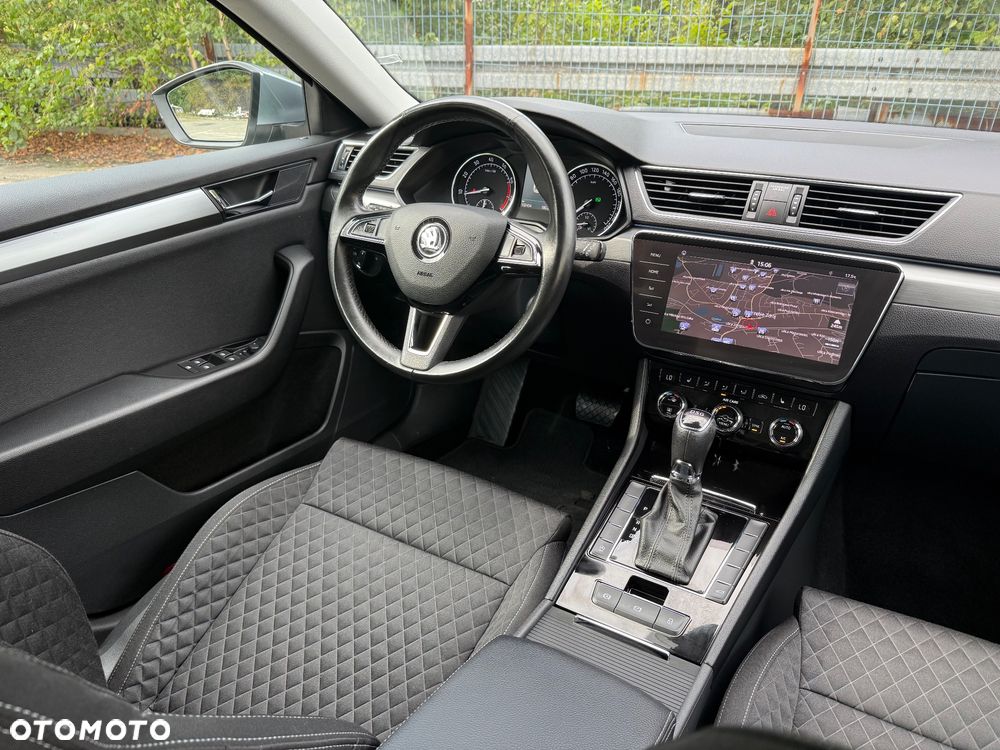 Skoda Superb Combi 1.8 TSI DSG Ambition - 14