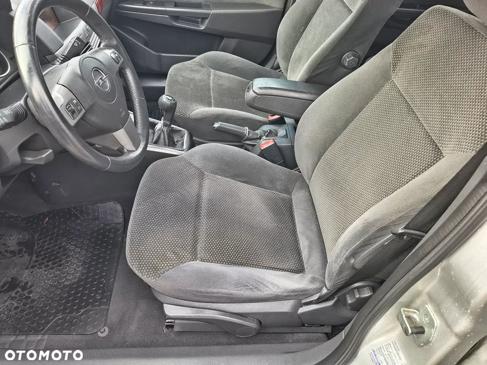 Opel Astra 1.6 Enjoy - 8