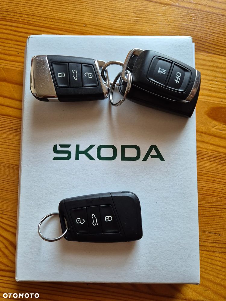 Skoda Superb 2.0 TDI SCR 4x4 L&K DSG - 24