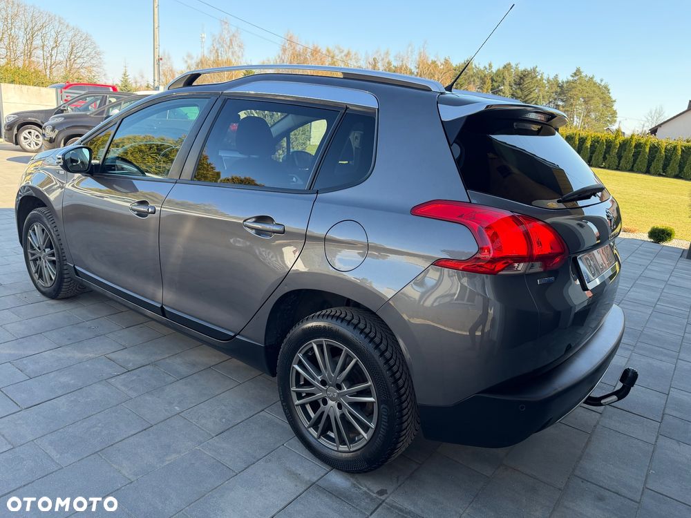 Peugeot 2008 1.6 BlueHDi Style - 4