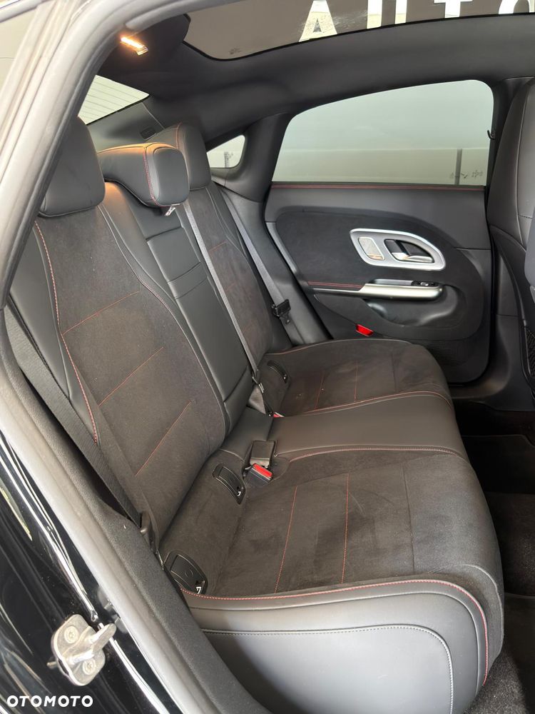 Mercedes-Benz CLA 200 mHEV 8G-DCT - 13