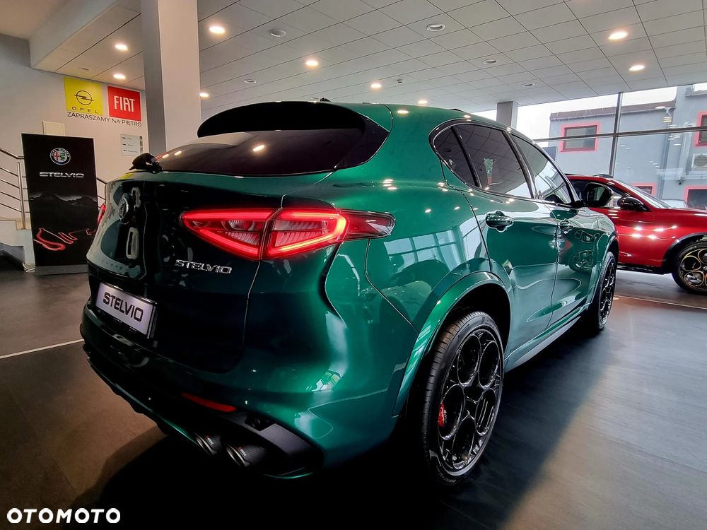 Alfa Romeo Stelvio 2.9 Bi Turbo V6 Quadrifoglio Q4 - 6