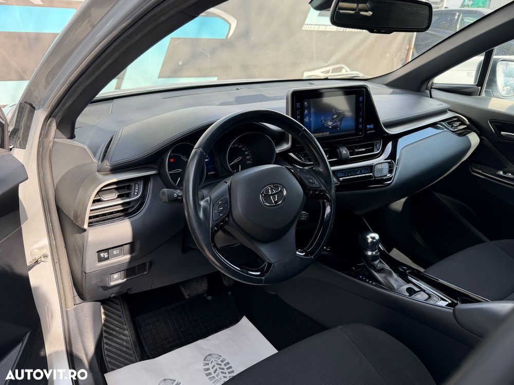 Toyota C-HR Style - 11