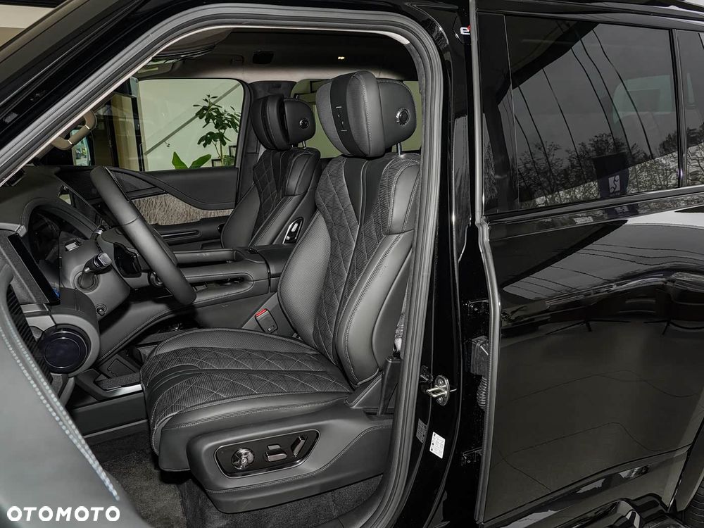 BYD Yangwang U8 - 10