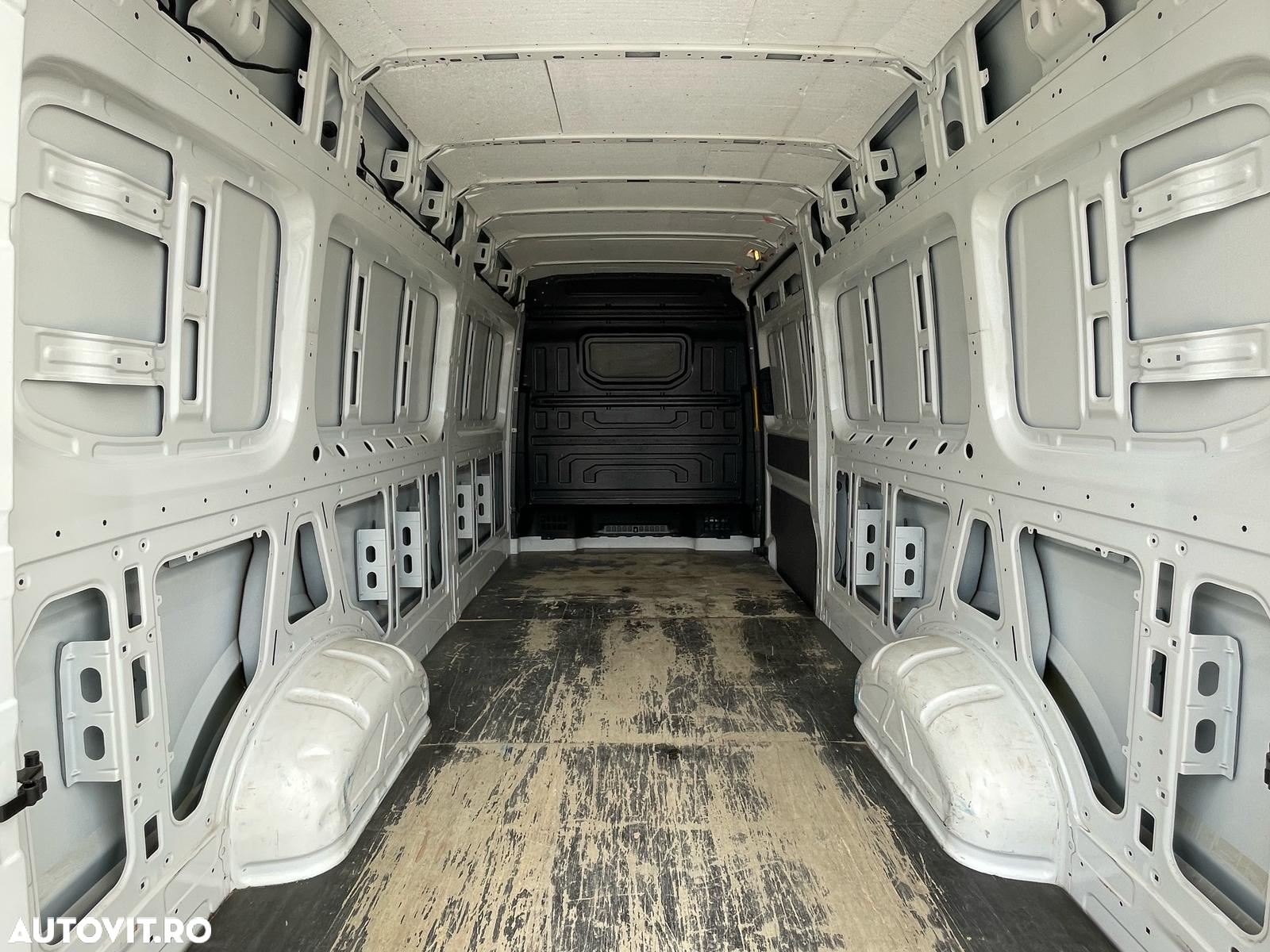 Volkswagen Crafter L4H3 - 14
