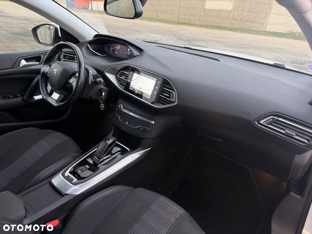 Peugeot 308 - 17