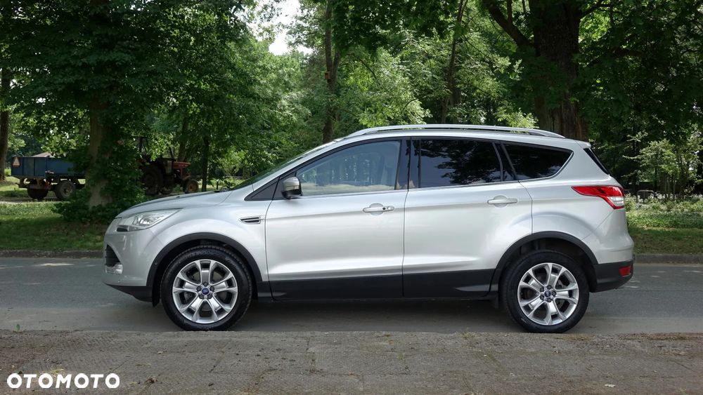 Ford Kuga 2.0 TDCi 4x4 Titanium - 26