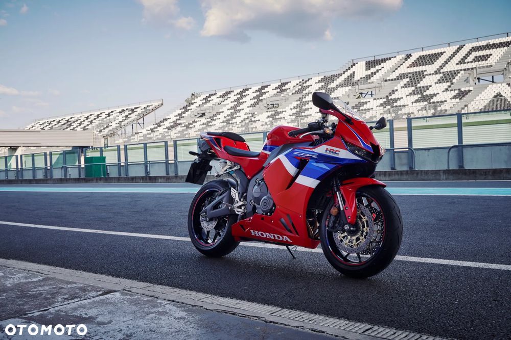 Honda CBR - 1