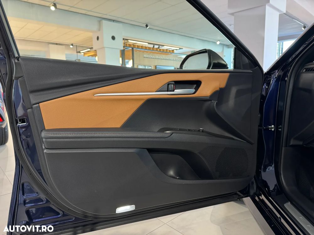 Toyota Camry - 15