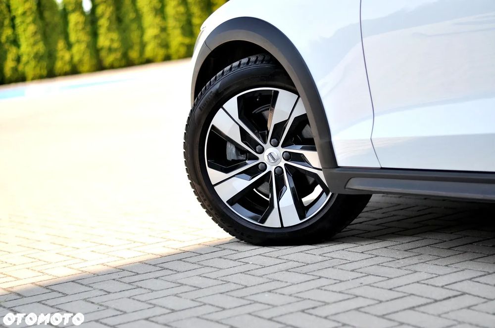 Volvo V60 Cross Country B4 D AWD Geartronic - 16