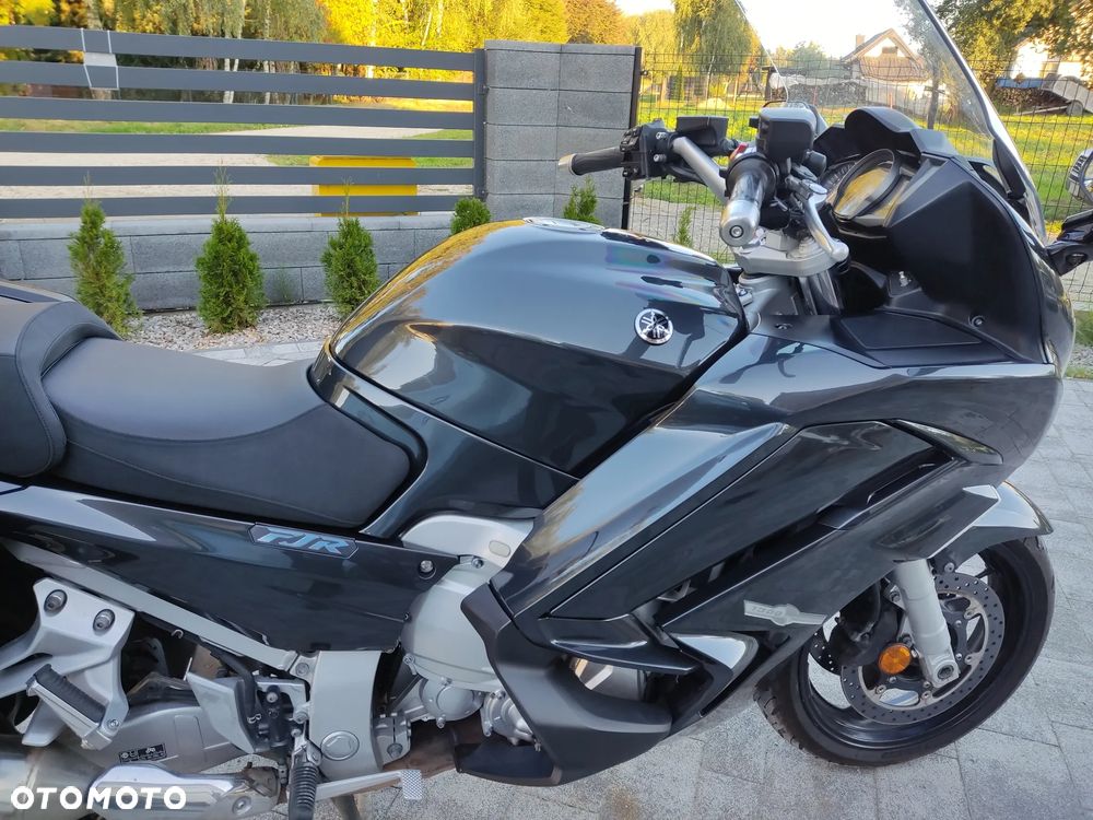 Yamaha FJR - 10