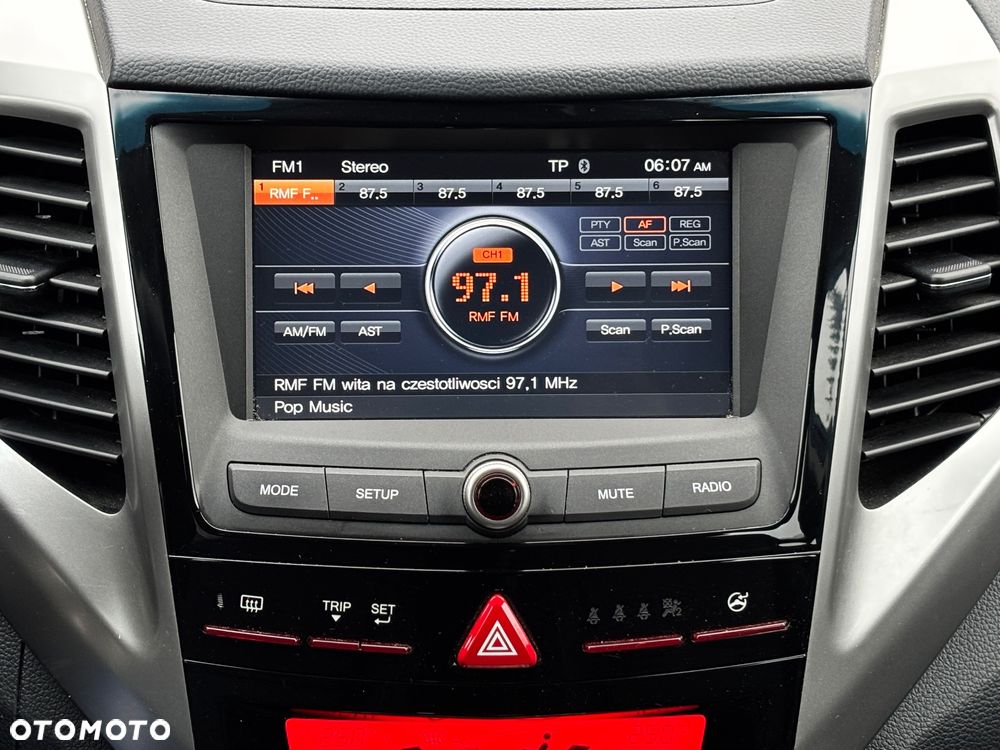 SsangYong/KGM Tivoli 1.6 Quartz - 11