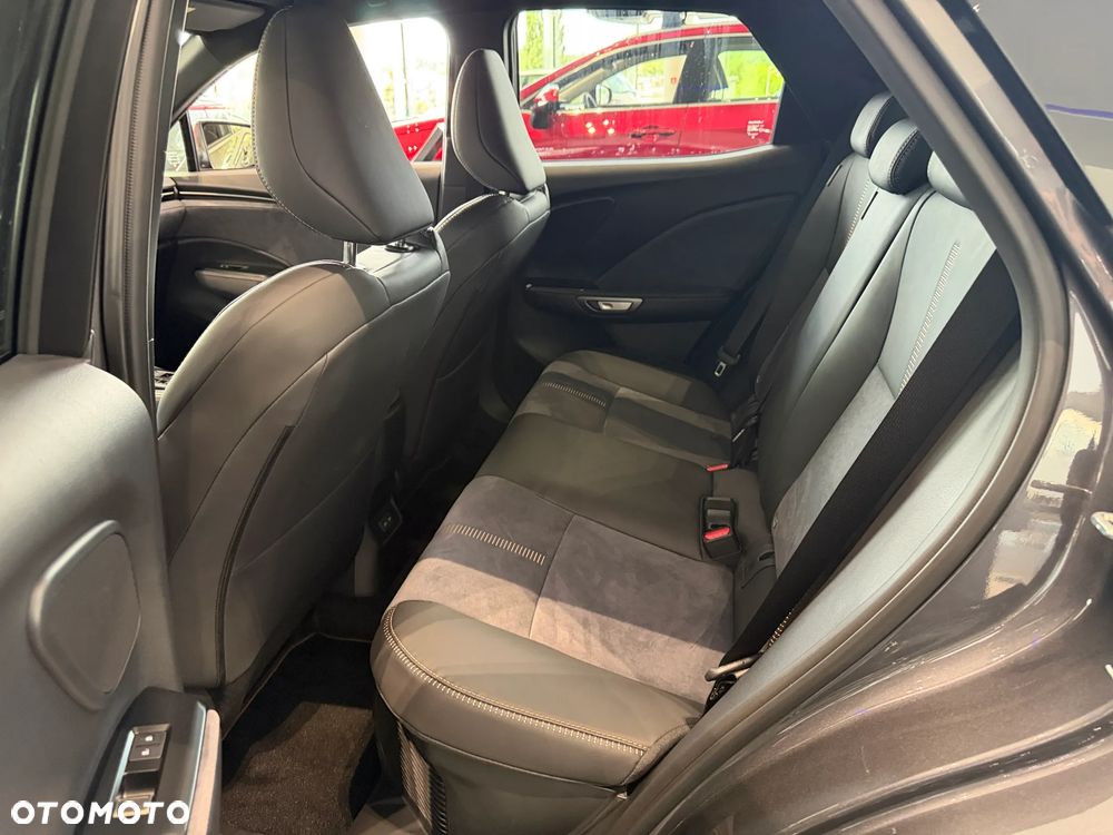 Lexus LBX 1.5 Hybrid Cool - 7