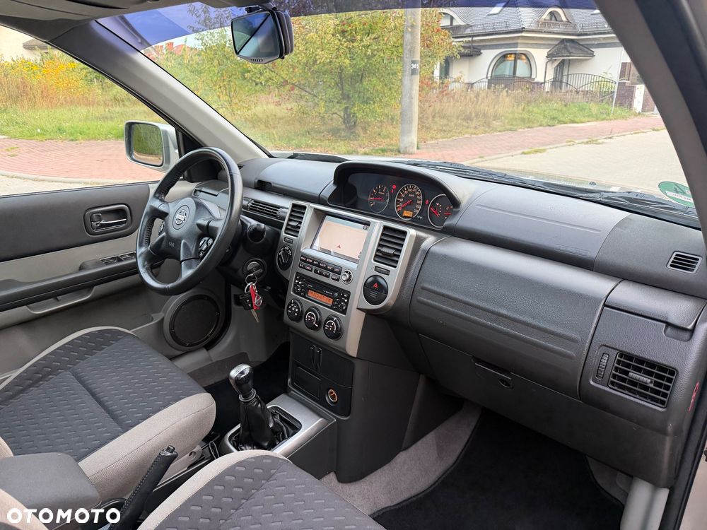 Nissan X-Trail 2.2 dCi 4x4 Columbia - 35