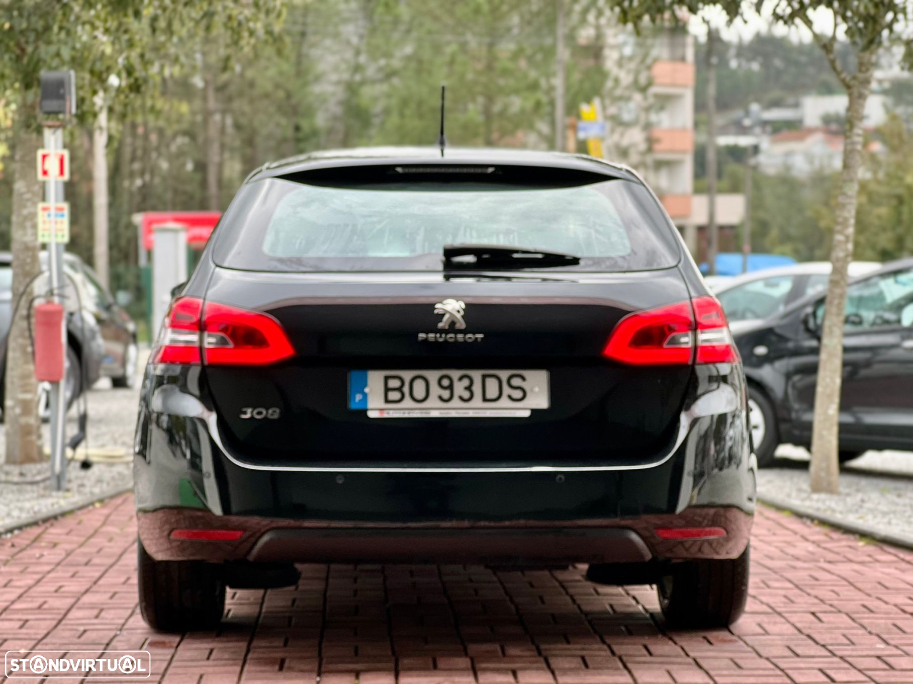 Peugeot 308 1.6 BlueHDi Business Line - 4