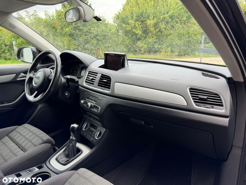 Audi Q3 2.0 TDI Edycja Specjalna - 14