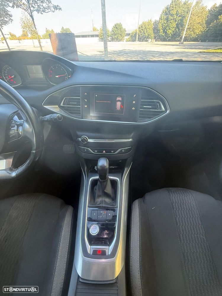Peugeot 308 - 5
