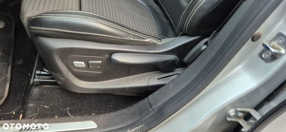 Renault Grand Scenic - 19